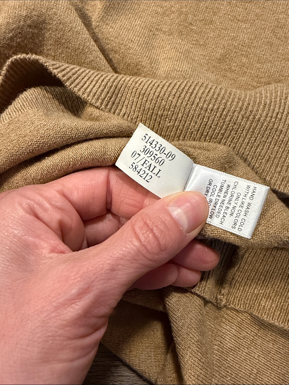 Vintage Banana Republic Silk Wool Cashmere Sweater Top Tan Brown Small - Picture 8 of 8